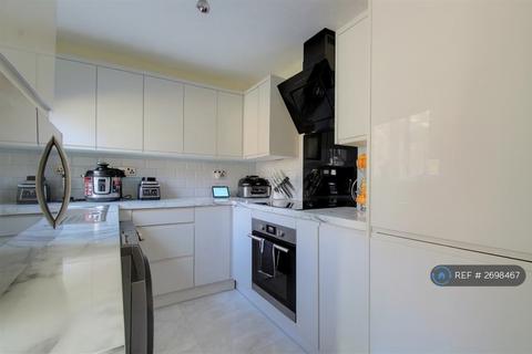 undefined, Caravel Close, Grays, RM16