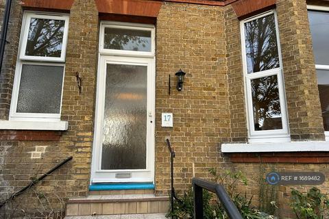 2 bedroom flat to rent, Madeira Road, Margate, CT9
