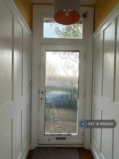 2 bedroom flat to rent, Madeira Road, Margate, CT9