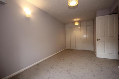 undefined, Anderson Close, North Acton, W3 6YJ