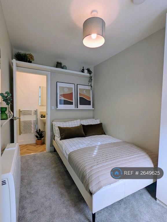 Room 2 £595 Pcm (Single Occupancy)