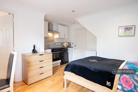 Studio to rent, Chieftain Way, Cambridge, CB4
