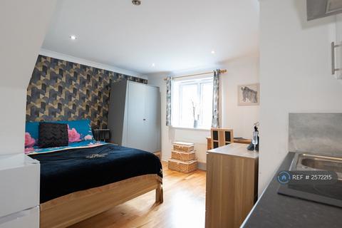 Studio to rent, Chieftain Way, Cambridge, CB4