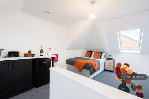 1 bedroom in a house share to rent, Camp Hill Road, Nuneaton, CV10