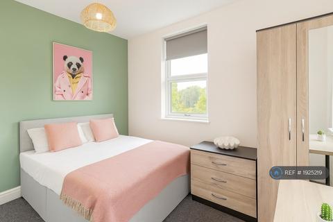 1 bedroom in a house share to rent, Camp Hill Road, Nuneaton, CV10