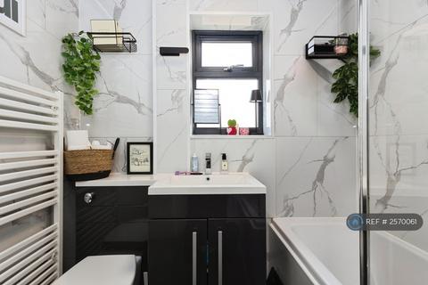 undefined, Cherry Avenue, Cheltenham, GL53
