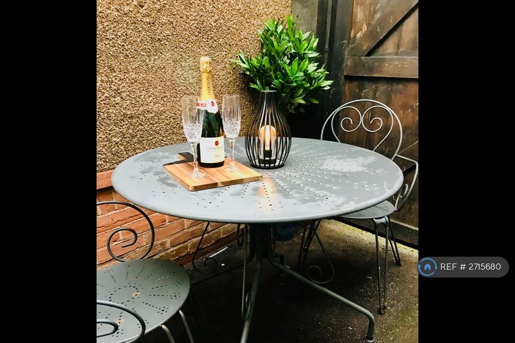 Courtyard At Front Of House