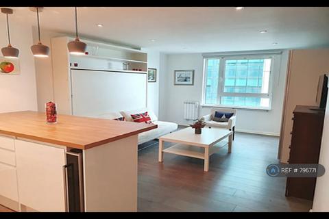 undefined, St George Wharf, London, SW8