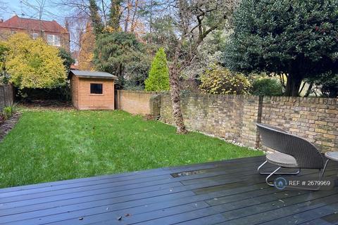 2 bedroom flat to rent, Greencroft Gardens, London, NW6