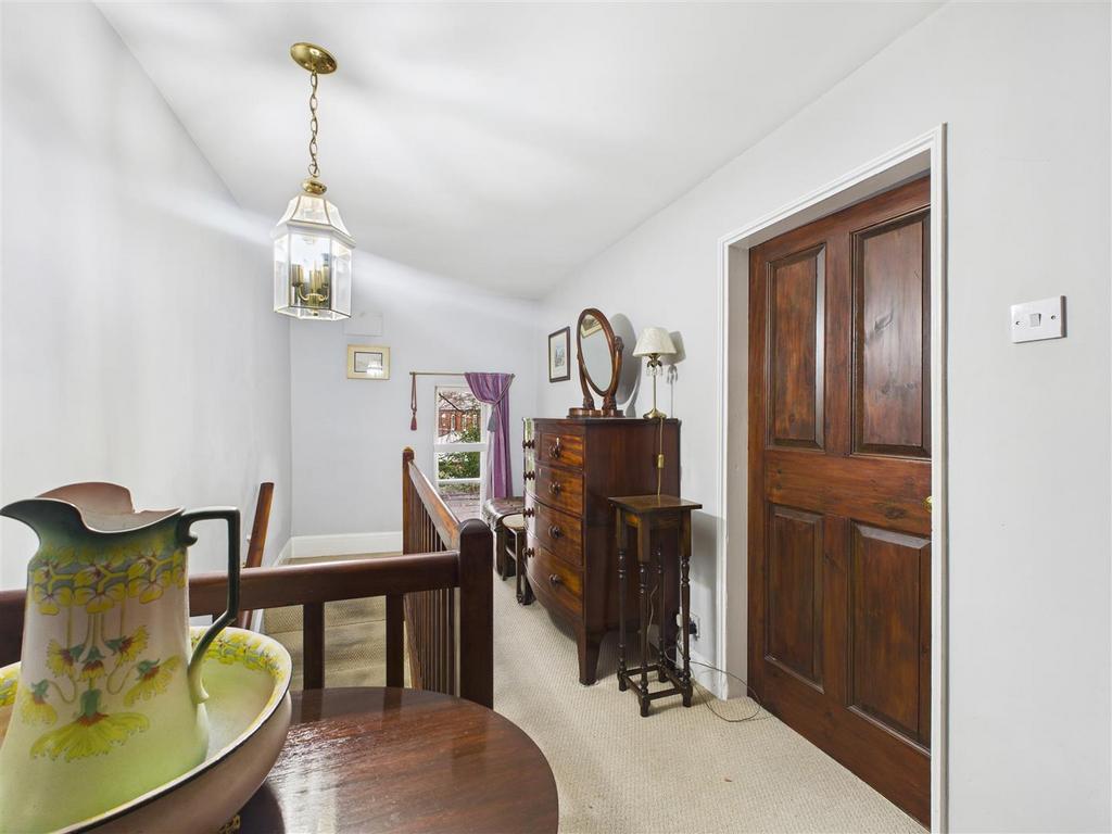 CAM05476 G0-PR0089-STILL014.jpg