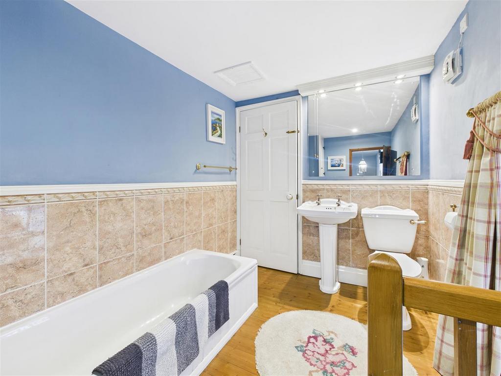 CAM05476 G0-PR0089-STILL019.jpg