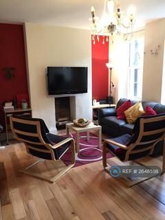 1 bedroom in a house share to rent, Wenlake Estate, London, EC1V