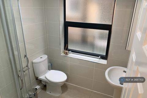 4 bedroom flat to rent, Clarendon Road, Leeds, LS2