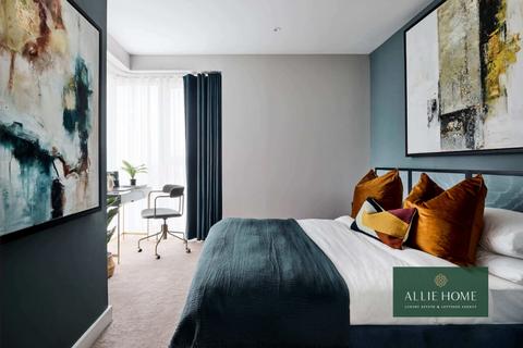 undefined, Lombard Square, London SE28