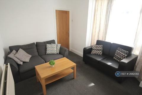 3 bedroom terraced house to rent, Heidelberg Road, Southsea, PO4