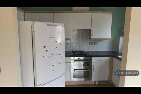 2 bedroom flat to rent, Oakworth Avenue, Broughton, Milton Keynes, MK10