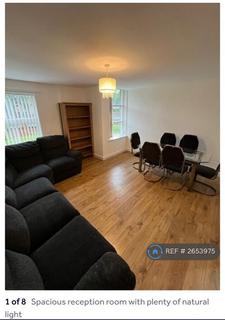 2 bedroom flat to rent, Fitzwilliam Court, Manchester, M14