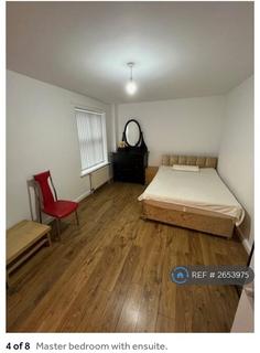 2 bedroom flat to rent, Fitzwilliam Court, Manchester, M14