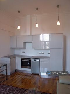 2 bedroom flat to rent, Hull Marina, Hull, HU1