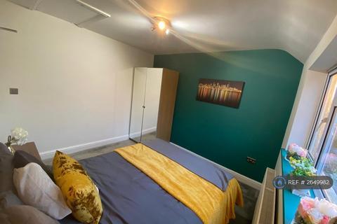 undefined, Walton Road, Bushey, WD23