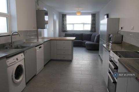 6 bedroom terraced house to rent, Wellington Hill, Bristol, BS7