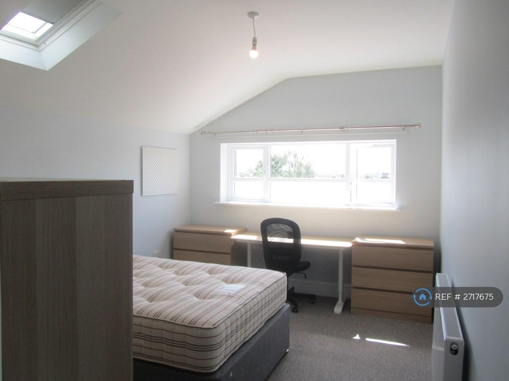 Bed 3 First Floor