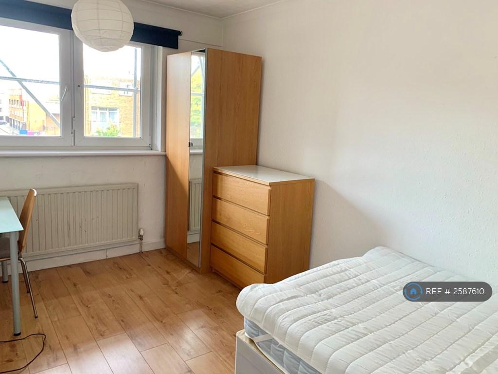 Bedroom 1 Picture 1