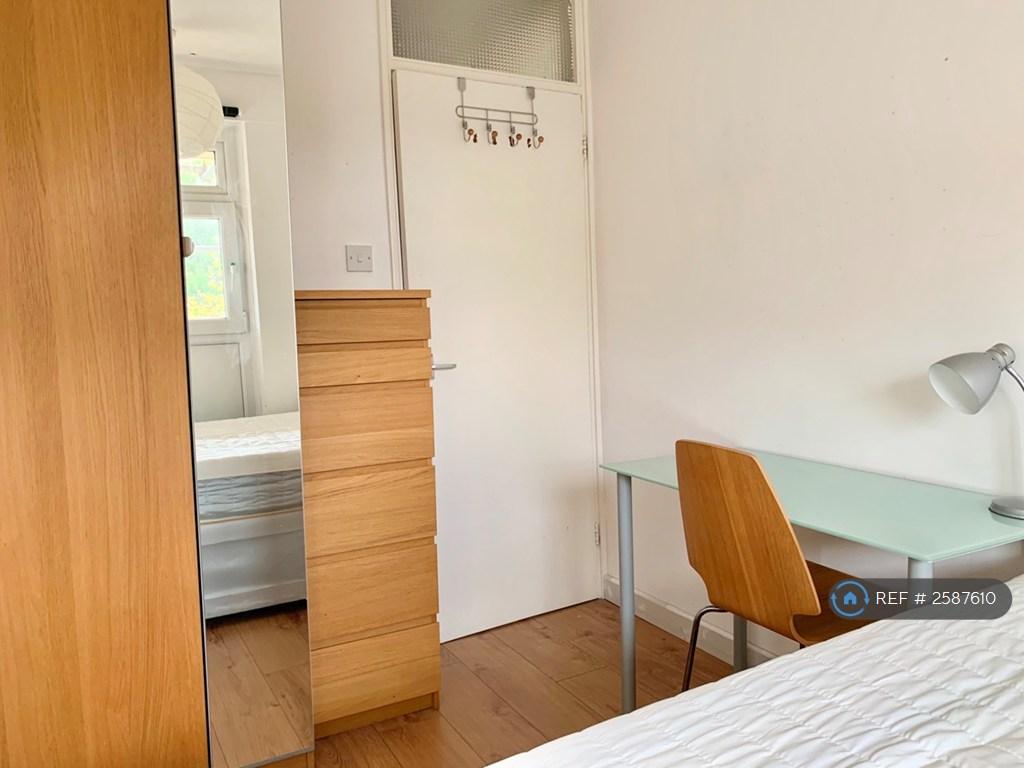 Bedroom 3 Picture 1