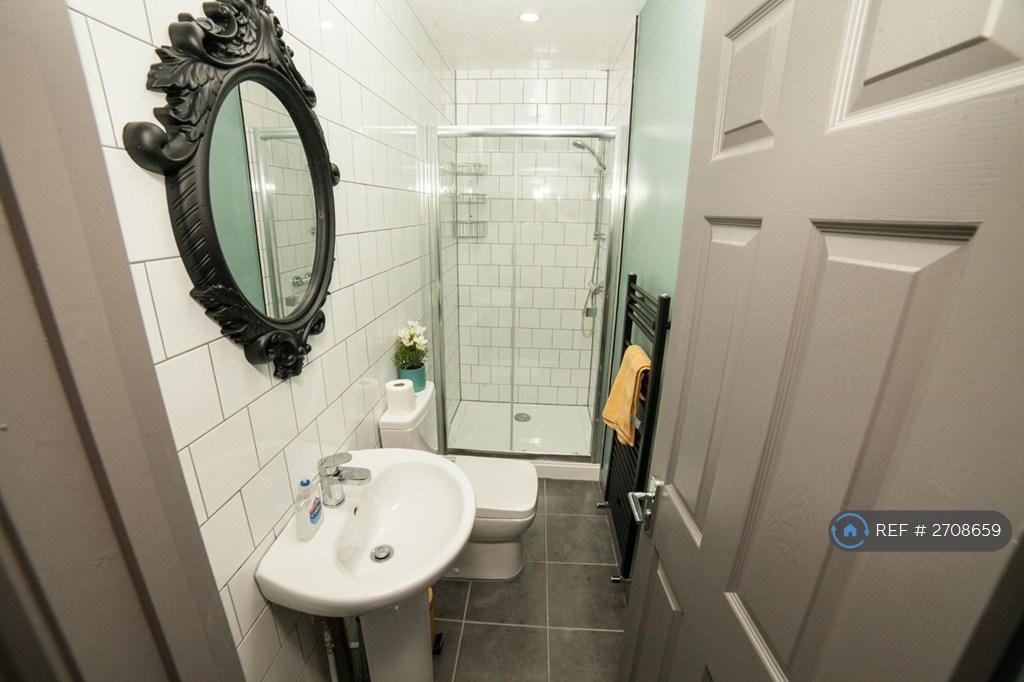 First Floor Bathroom