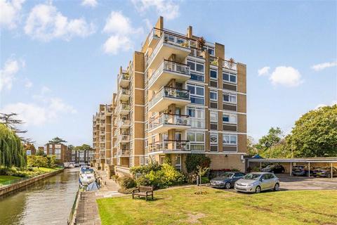 undefined, Thamespoint, Teddington TW11