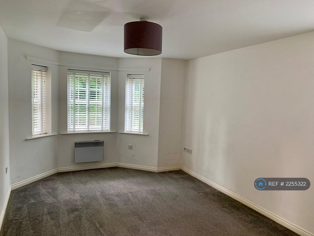Living Room, With Bay And White Fitted Blinds .
