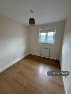 3 bedroom semi-detached house to rent, Station Road, Carlton, Nottingham, NG4