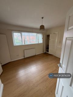 3 bedroom semi-detached house to rent, Station Road, Carlton, Nottingham, NG4