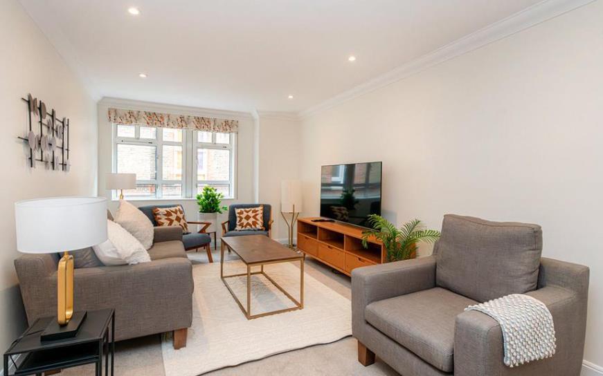 108, 15 portman sq 7 04.12.png