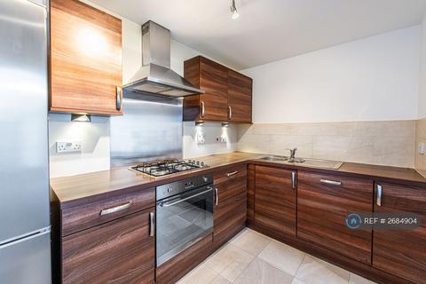 2 bedroom flat to rent, Moreland Place, Stirling, FK9