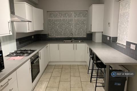 4 bedroom terraced house to rent, Ossory Street, Manchester, M14