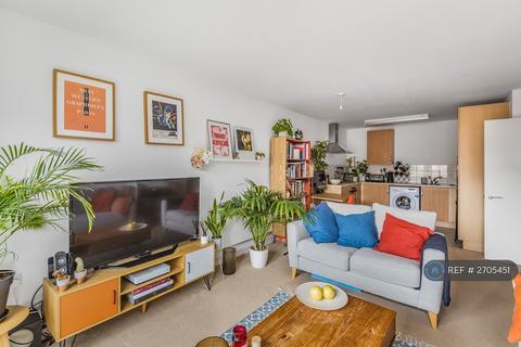 1 bedroom flat to rent, Biggerstaff Road, London, E15