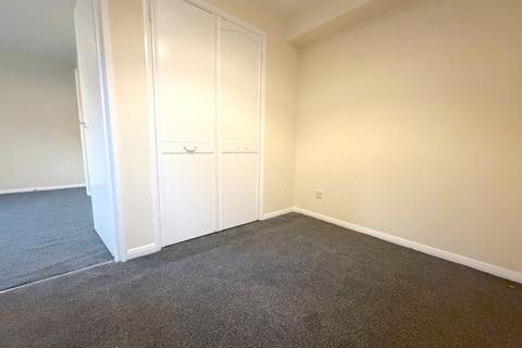 1 bedroom flat to rent, Albany Court, Trenmar Gardens, Kensal Green