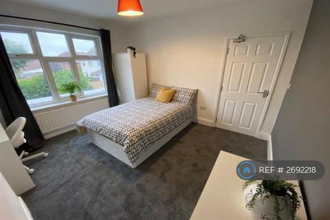 8 bedroom semi-detached house to rent, Abbey Road, Beeston, Nottingham, NG9