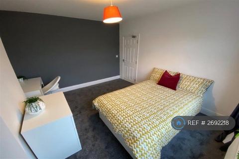 8 bedroom semi-detached house to rent, Abbey Road, Beeston, Nottingham, NG9