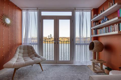 2 bedroom apartment for sale, The Grainger, North West Side, Gateshead, Tyne and Wear, NE8