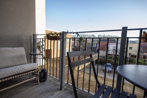 2 bedroom apartment for sale, The Grainger, North West Side, Gateshead, Tyne and Wear, NE8