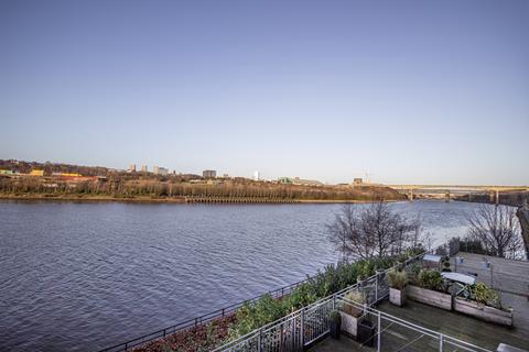 2 bedroom apartment for sale, The Grainger, North West Side, Gateshead, Tyne and Wear, NE8