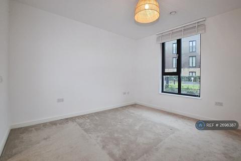 2 bedroom flat to rent, Fellow House, London, NW7
