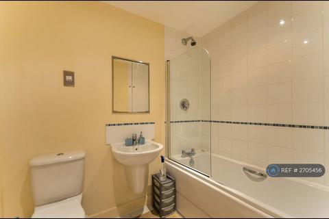 1 bedroom flat to rent, Aegean Apartments, London, E16