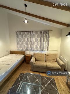 undefined, Thornbury Road, Isleworth, TW7