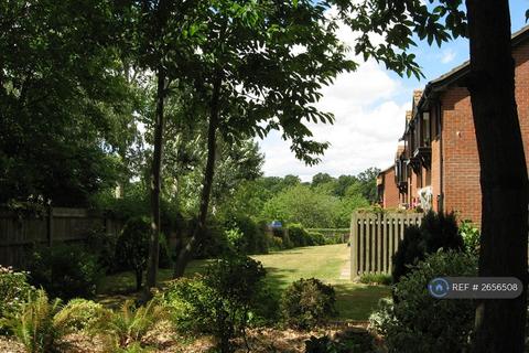 1 bedroom flat to rent, Loudon Court, Ashford, TN23