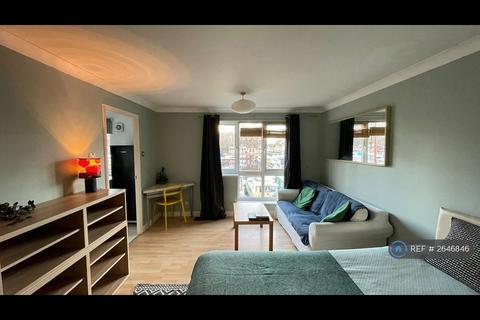 undefined, Transom Close, London, SE16