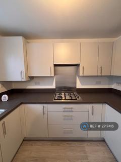 3 bedroom semi-detached house to rent, Starling Way, Crewe, CW2