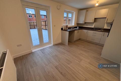 3 bedroom semi-detached house to rent, Starling Way, Crewe, CW2